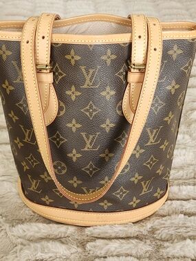 Louis Vuitton Monogram Bucket PM Bag
